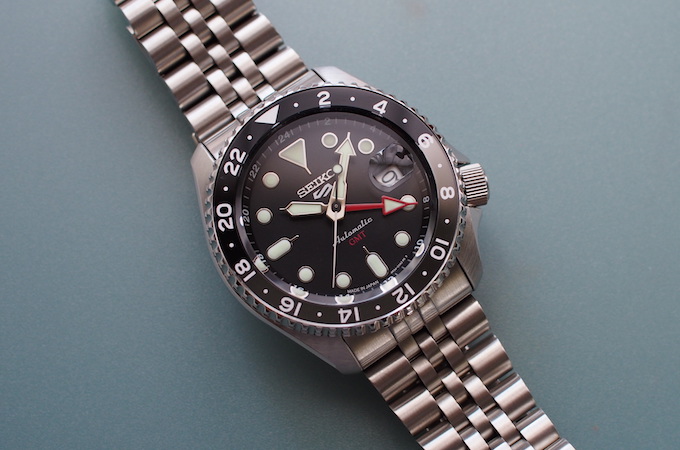 セイコー/5スポーツ SBSC001 ファイブスポーツ SKX GMT購入前にコメントお願いします